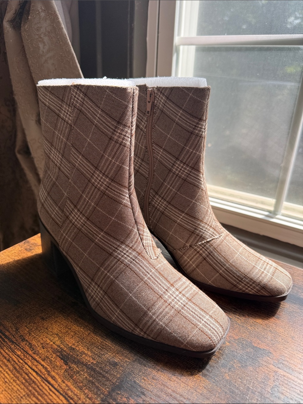 NWOT Journee Collection Brown Plaid Ankle Booties